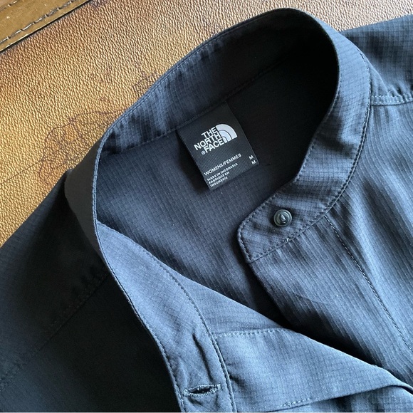 The North Face Black Shirt - Picture 4 of 8